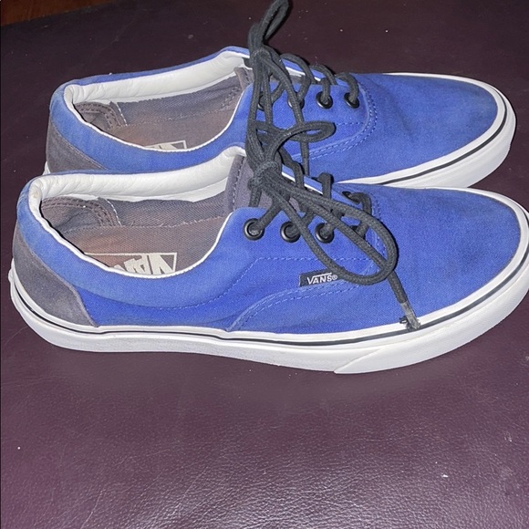 Vans - Picture 2 of 6